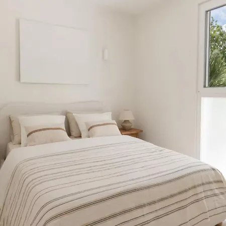 Modern And Cozy Townhouse In Сasa de vacaciones *