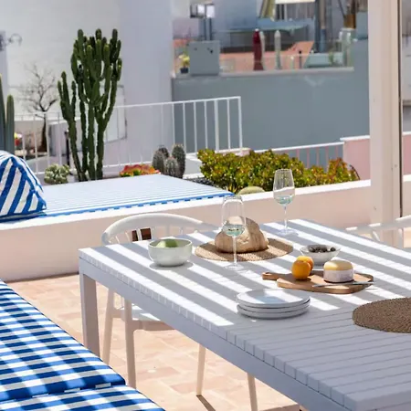 Modern And Cozy Townhouse In Alvor